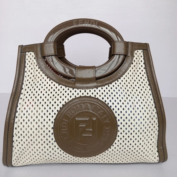 FENDI RUNWAY SHOPPER TOTE - Picture 2 of 11